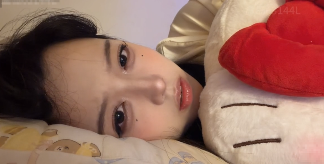 小鸟大王的盒岛ASMR:红绿灯3.0的蕾丝睡衣,近距吸耳朵让人听完就关机