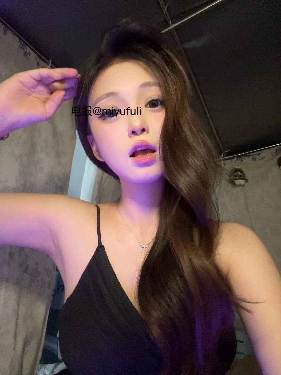  抖音伊吹萃香岛遇日常：伊吹是她的姓氏，萃香是聚集香气，这个女孩把日系和芬芳揉在了一起