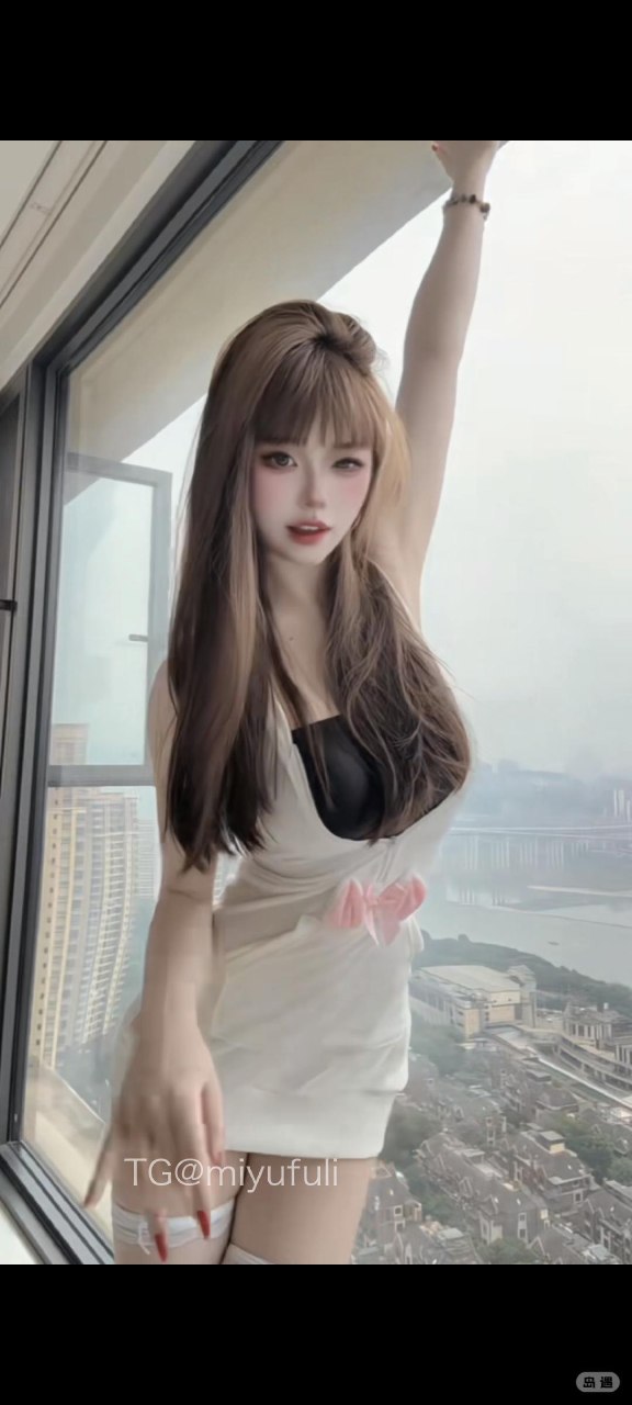 抖音空心柚七密语空间日常:空心是柚子的一种,柚七是她的代号,这个女孩把清甜和微苦揉在了一起