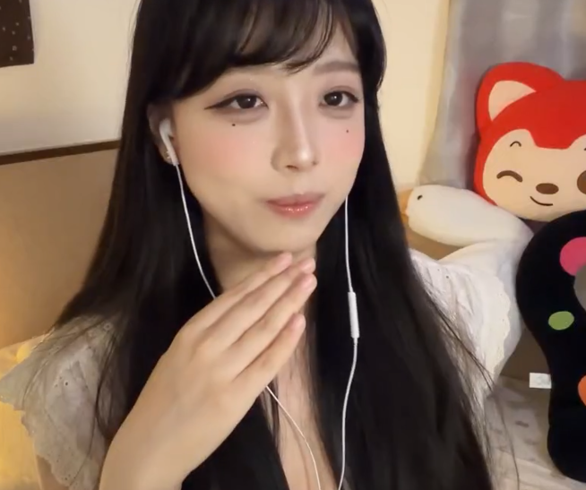 小鸟大王「红绿灯6.0」深度解析:一个用“停顿”做ASMR的博主,凭什么让人上瘾?