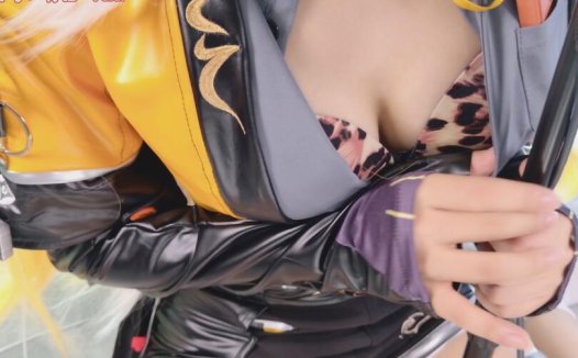 《ASMR元宇宙入口：梵拉valar橘福福豹纹舔耳作品的沉浸式叙事拆解》