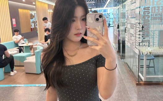 抖音Xenia岛遇日常:Xenia是希腊语里好客的意思,这个女孩把热情和优雅揉在了一起